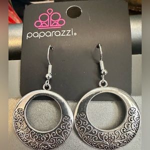 Silver Earrings - Secret Vineyards